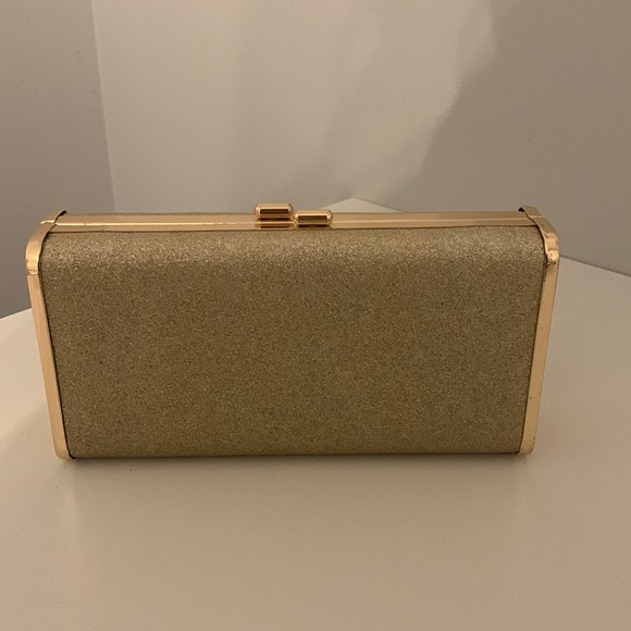 Gold sparkly clutch with chain - Picture 1 of 4